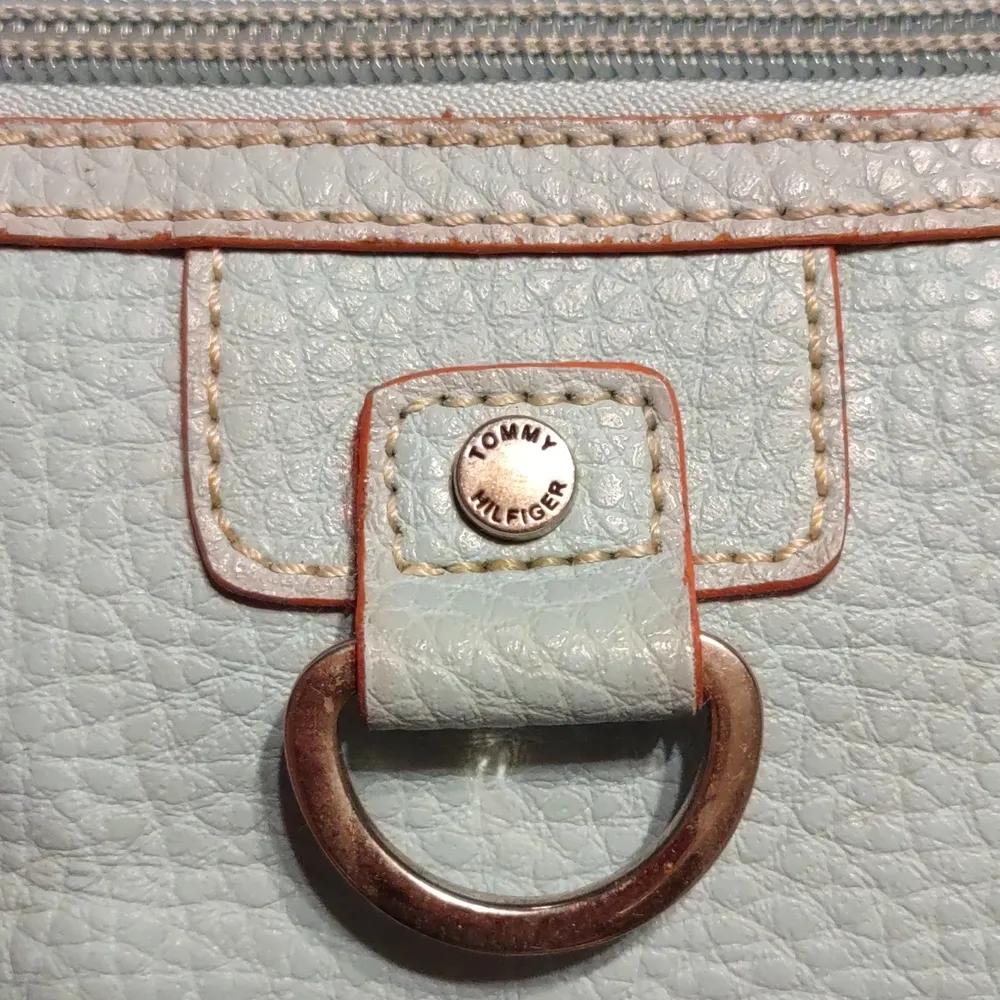 Tommy Hilfiger purse (B) - Image 4