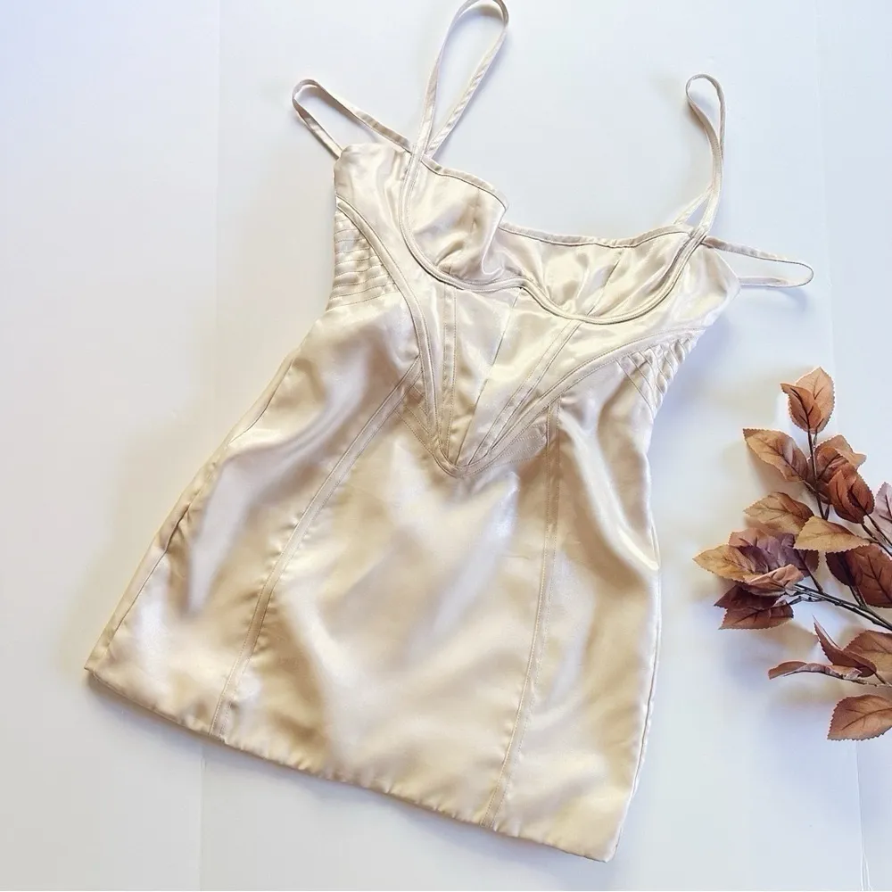 NEW House of CB Mistress Rocks Blush Glass Corset Mini Dress - Image 12