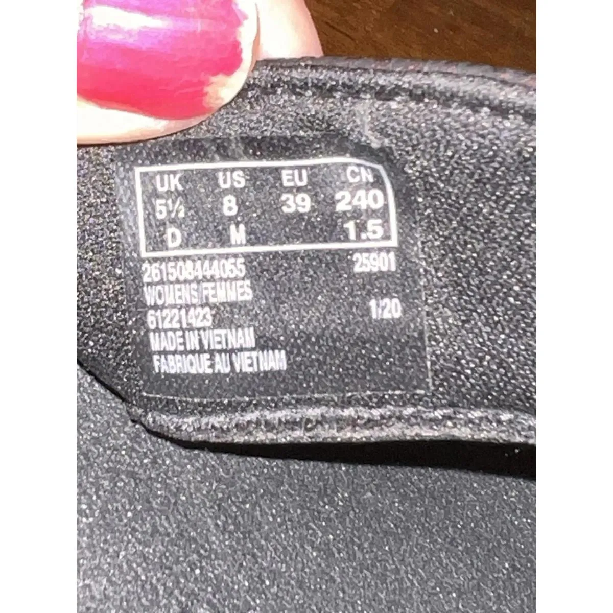 Clarks Women's 8 Brio Vibe Cloudsteppers Black Snake Texture Thong Sandal - Image 11