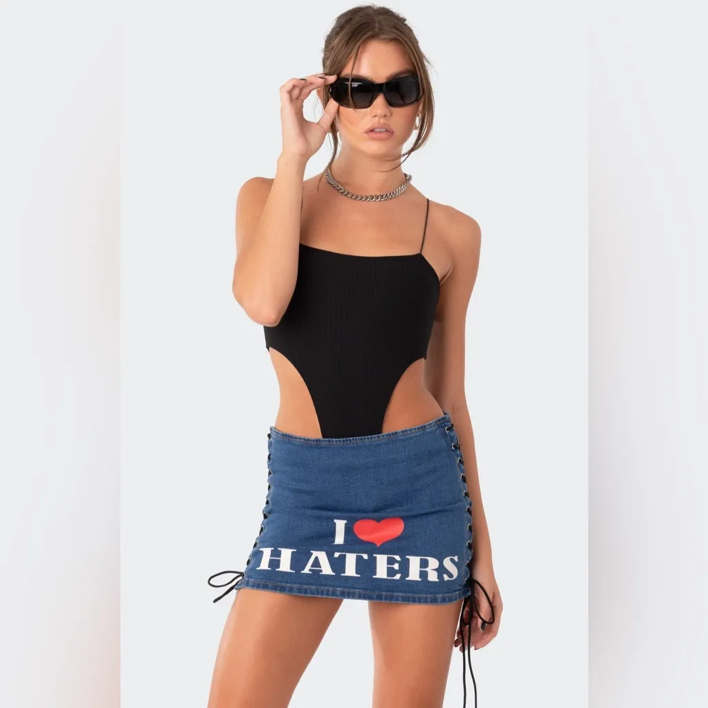 Edikted Camilla Ribbed High - Cut Bodysuit - Image 7