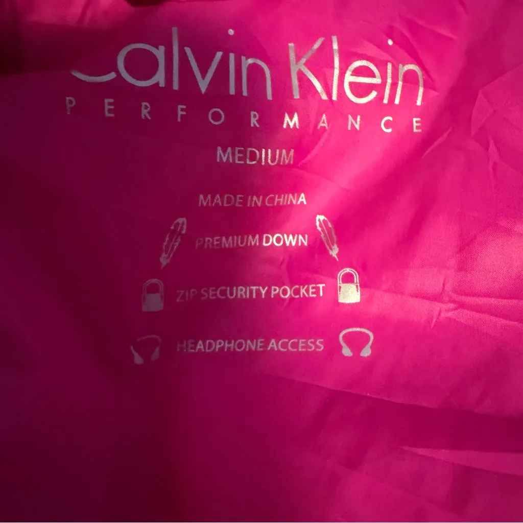 Calvin Klein performance down puffer vest magenta asymmetrical neck sz M Medium - Image 7