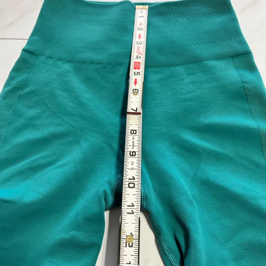 Lululemon Flow Cropped seamless green leggings size 4 - Image 7
