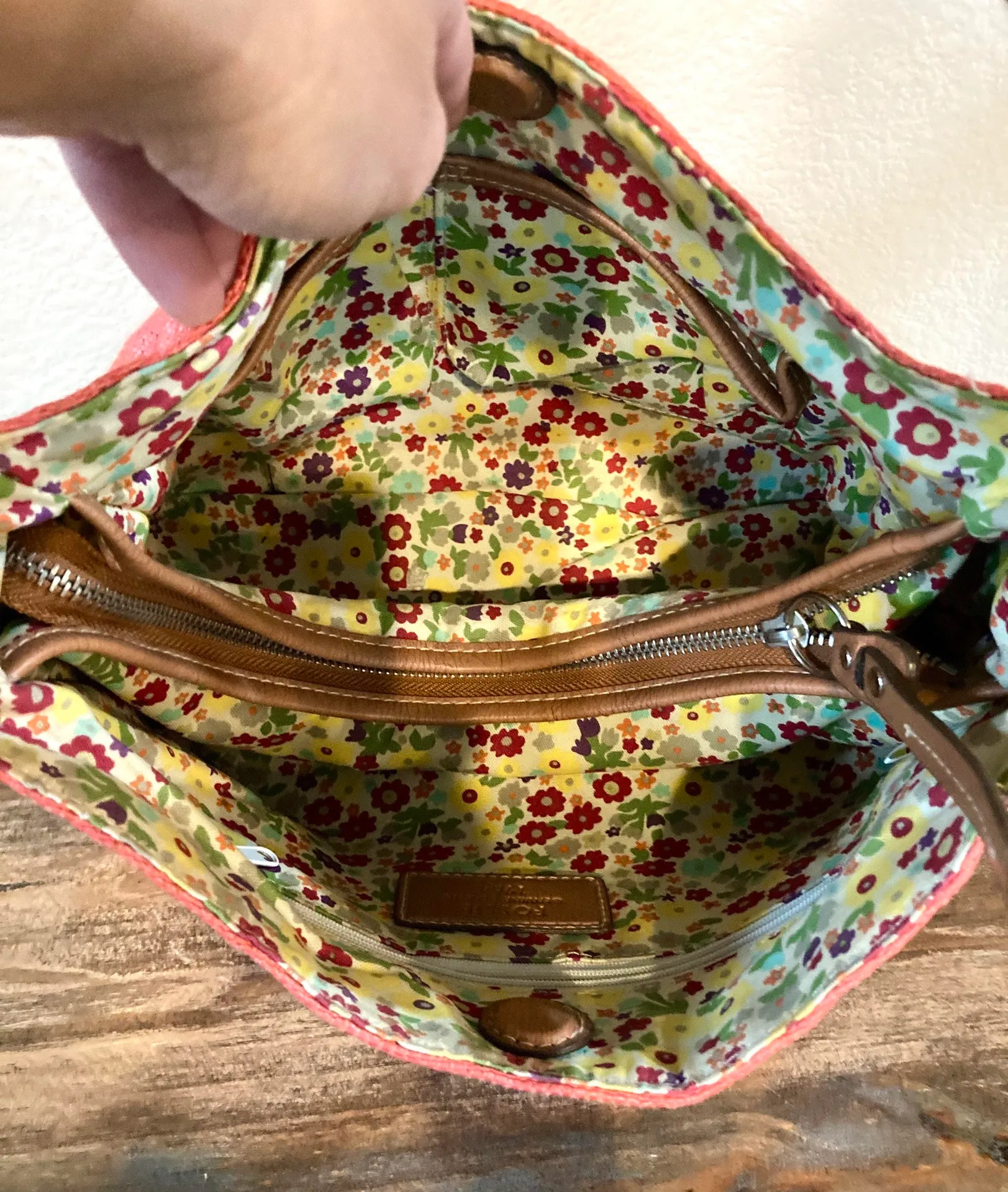 Like new  woven knit bag. 15”x8”x5” - Image 5