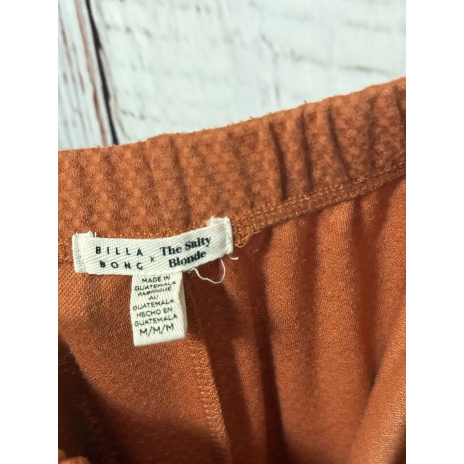 Billabong x The Salty Blonde HR 80's Flare Knit Pants Floral Orange Medium - Image 3