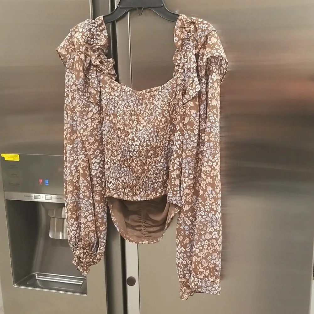 💕ASTR THE LABEL💕 Printed Ruffle Crop Long Sleeve Top Brown Multi Floral M NWT - Image 6