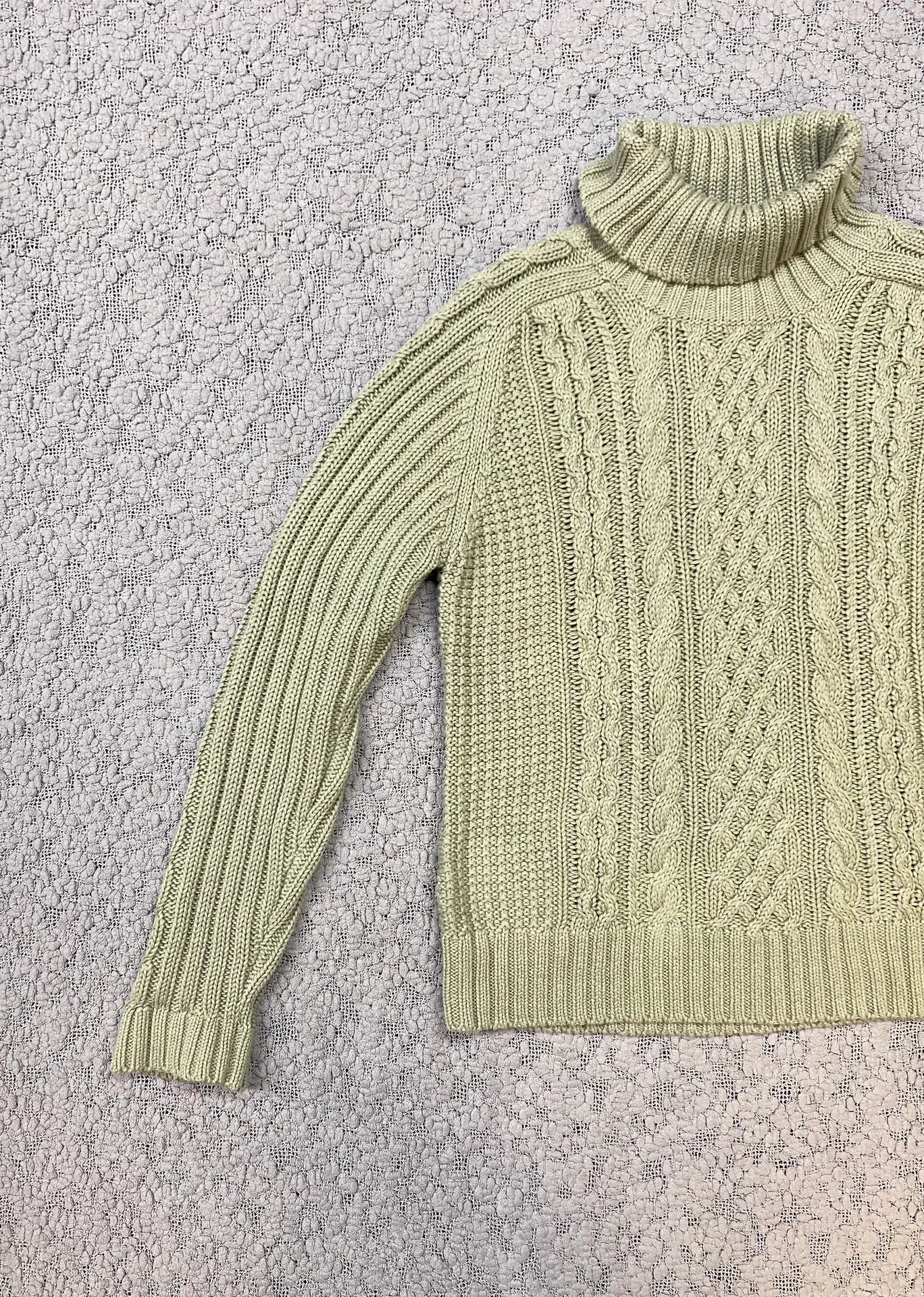 Leo & Nicole Chunky Cable Knit Sweater - Image 5