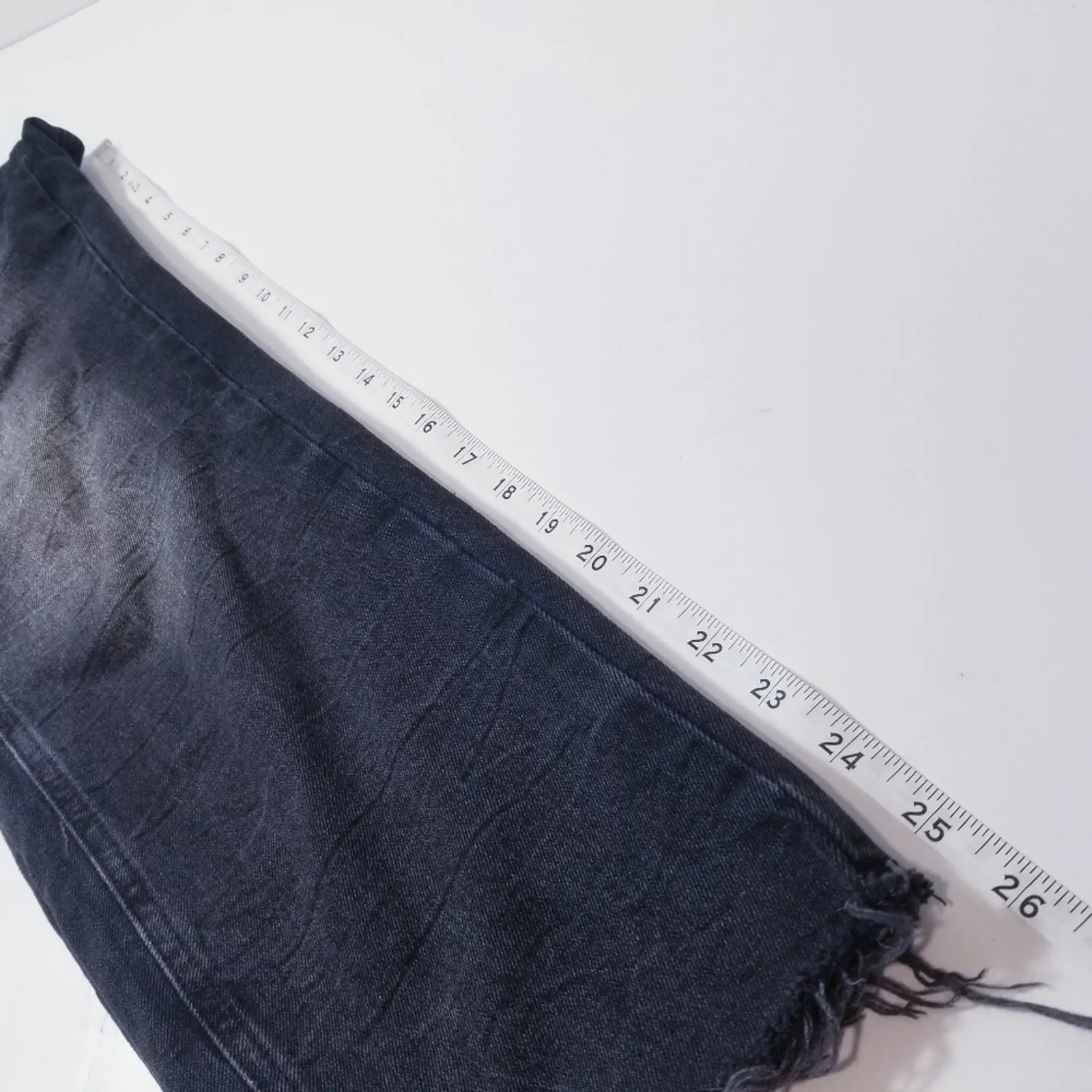 Anthropologie Pilcro & the Letterpress Women's Black High Rise  Frayed Hem Jeans - Image 7