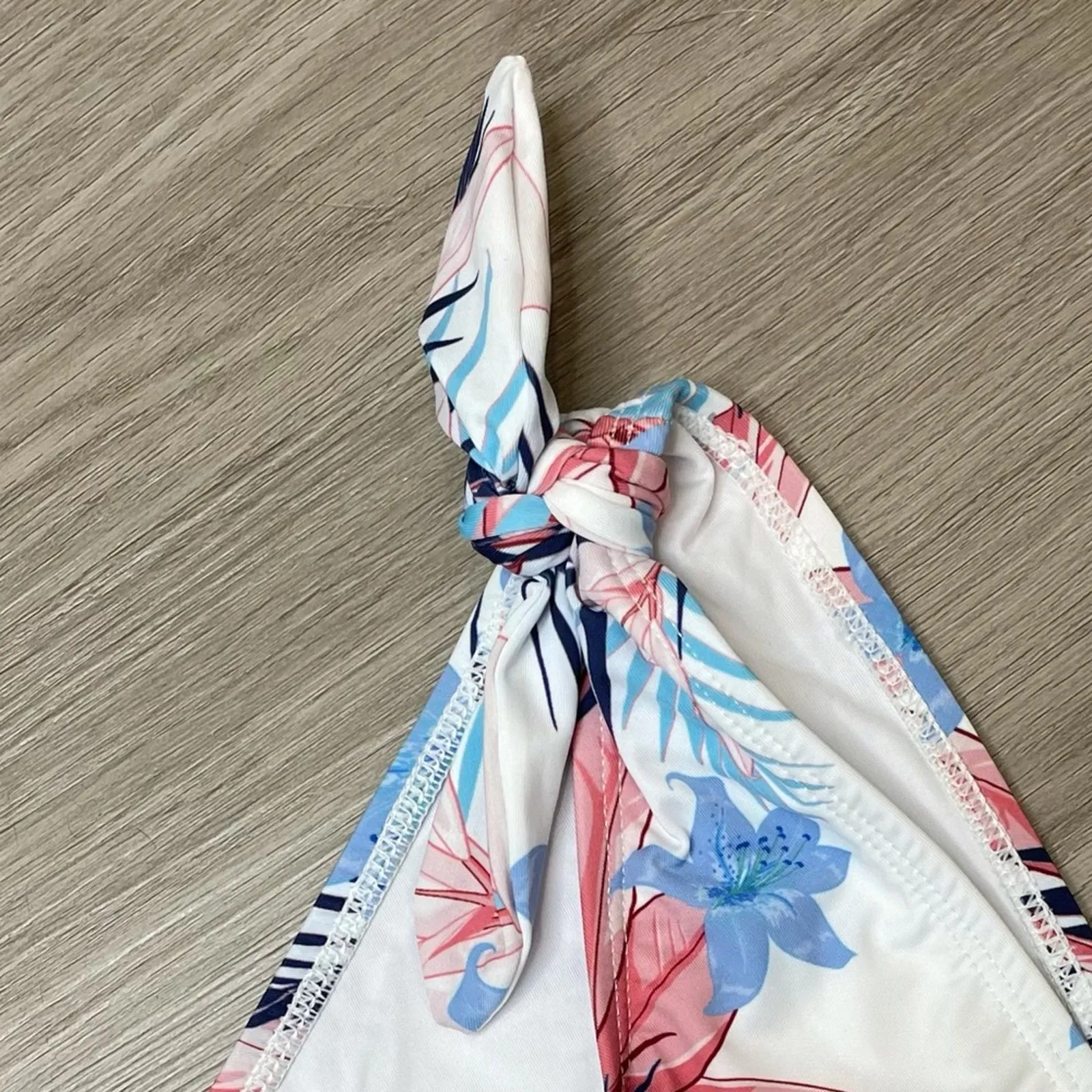 Splendid Women's Blue Multi Floral Pura Vida Side Tie Bikini Swim Bottoms sz M - Image 5