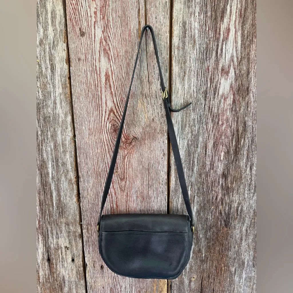 Vintage COACH #9947 "Vista" Black Leather Crossbody Bag Purse Saddle 90’s - Image 2