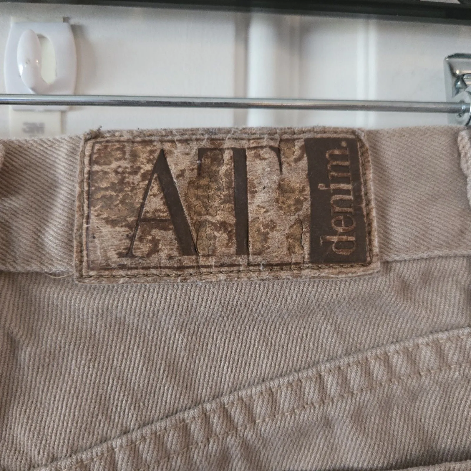 Vintage Ann Taylor High Waist Mom Jeans Tapered Beige Khaki Pants Size 2 Brazil - Image 4