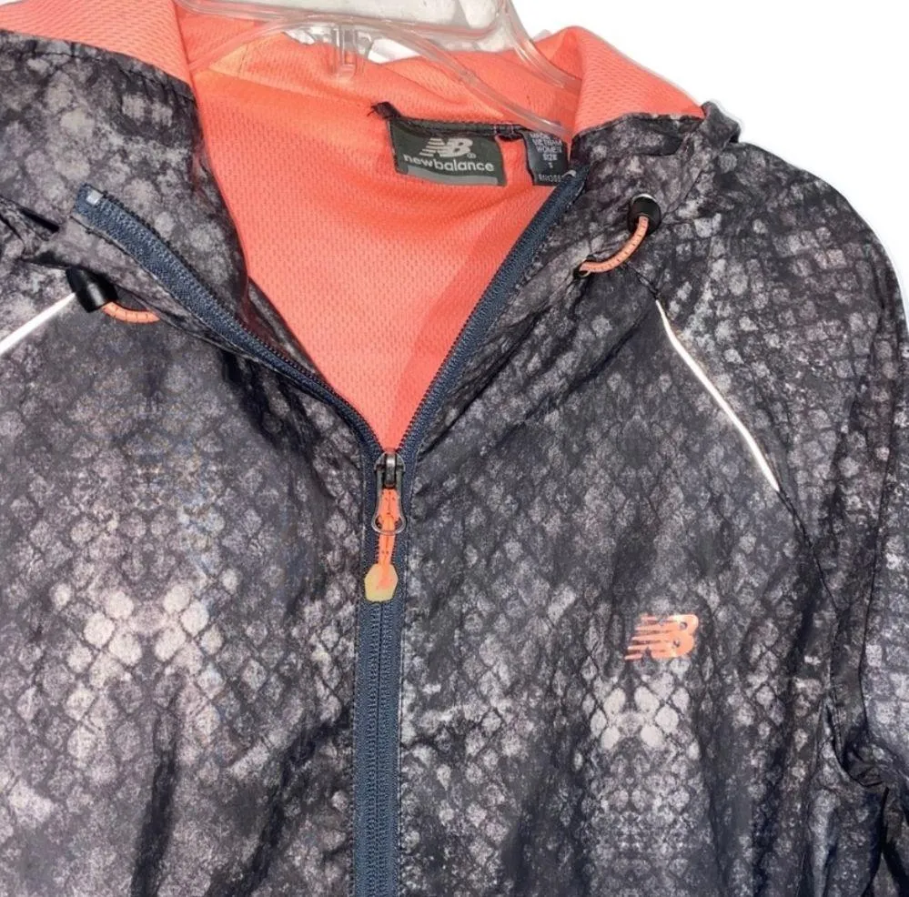 New Balance Windbreaker Snake Print Small - Image 2
