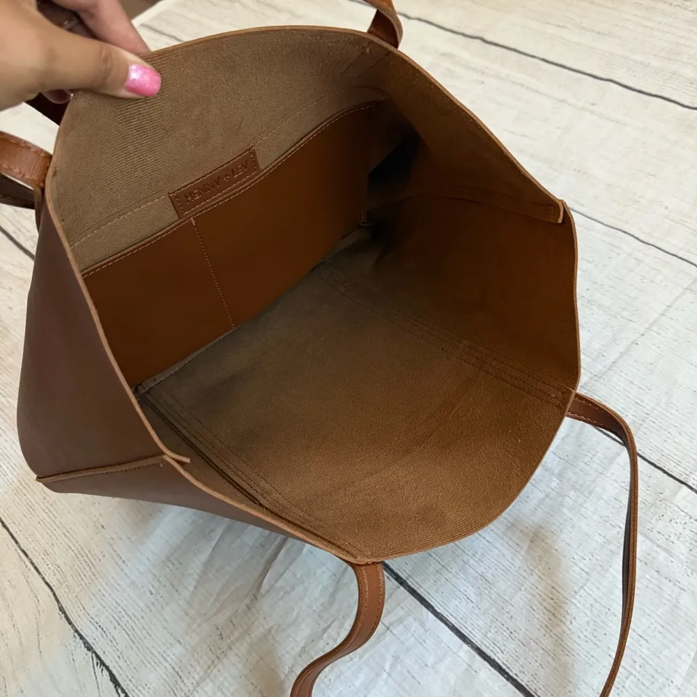 Henny + Lev Women's Faux Leather Everyday Brown Tote Bag - Image 15