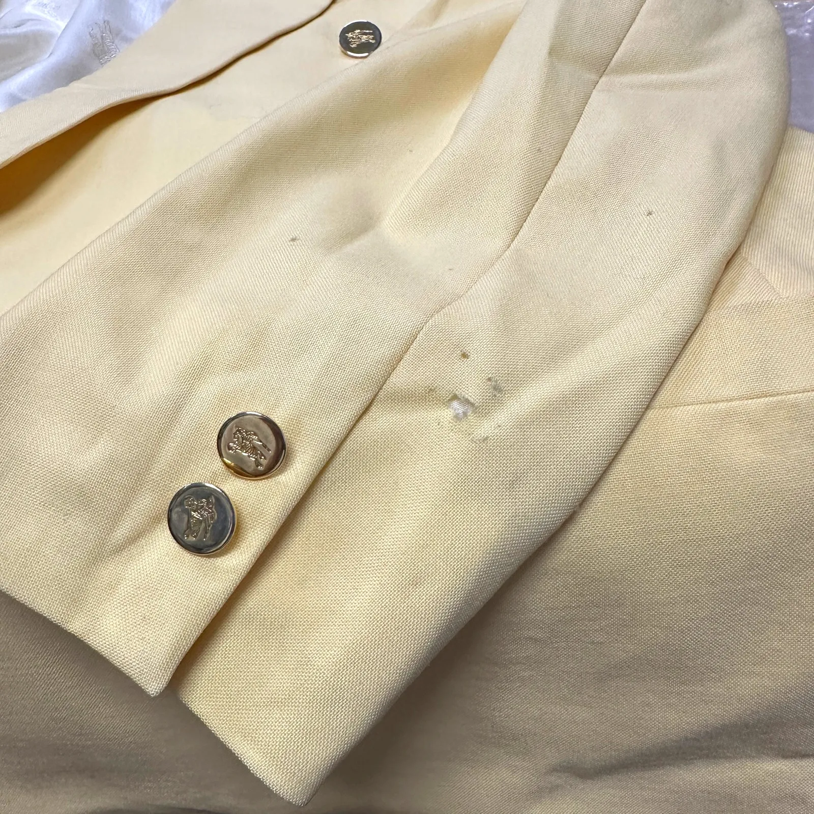 Burberry's VINTAGE '70s L Butter Yellow Gold Button Double Breasted Wool Blazer - Image 10