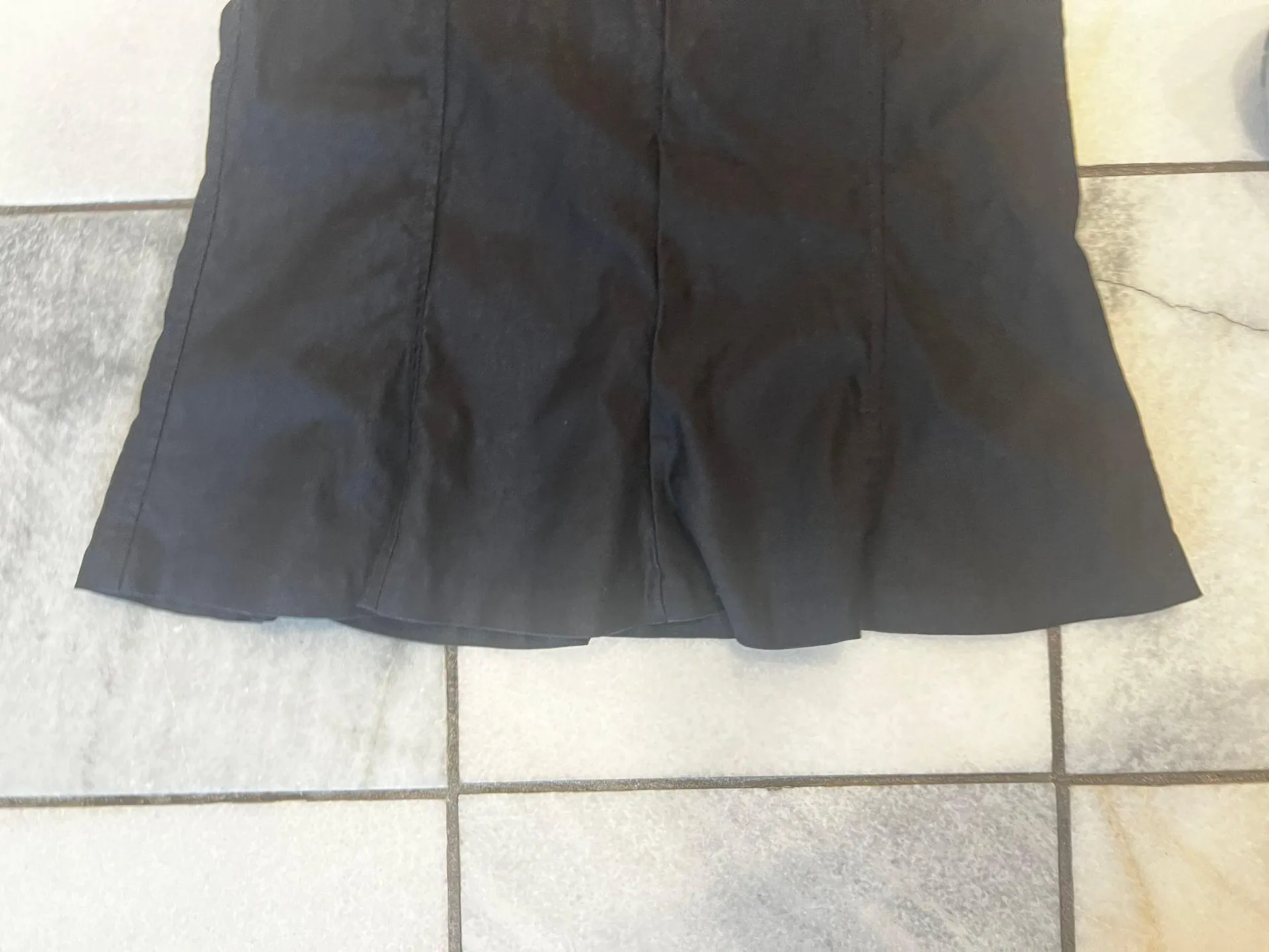 Women’s L Black Skirt - Image 2