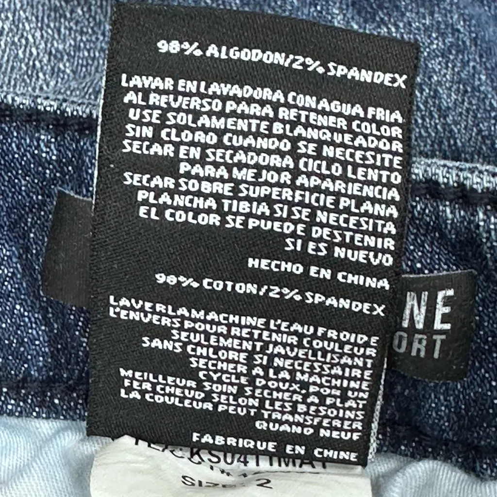 KUT Madeline Boyfriend Hidden Button Fly Distressed Cuffed Blue Jean Shorts 2 - Image 12