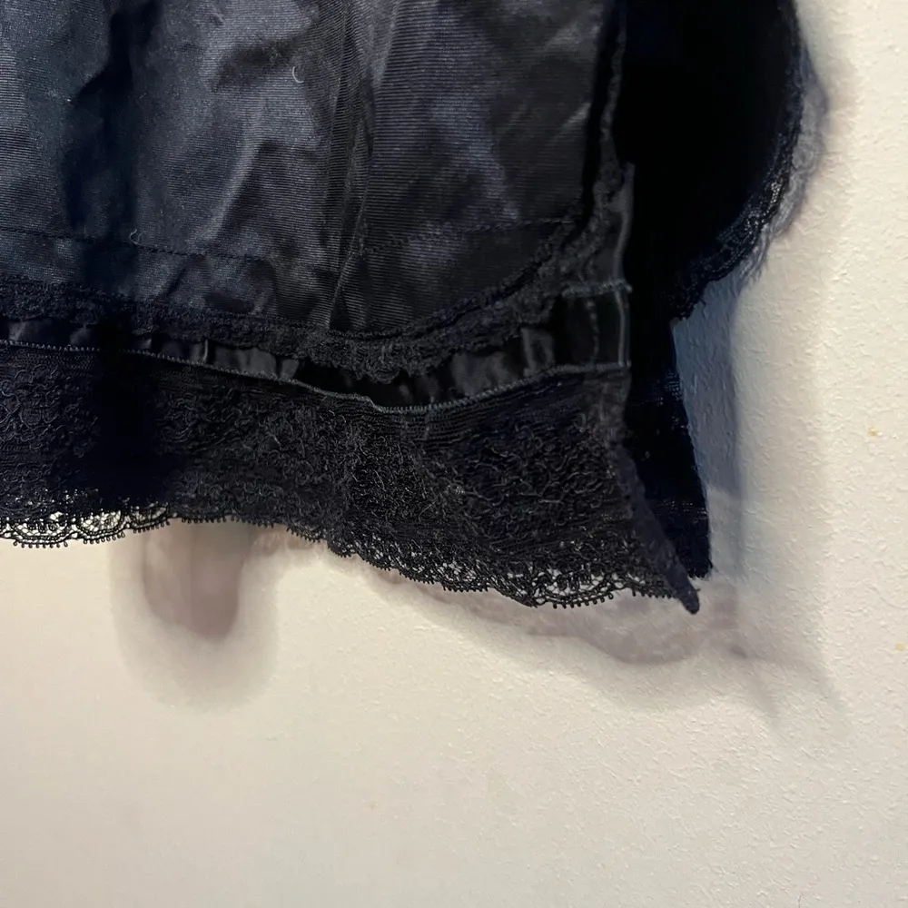 Vintage Vanity Fair Made In USA Black Lace Slip Nightgown Small - Image 5