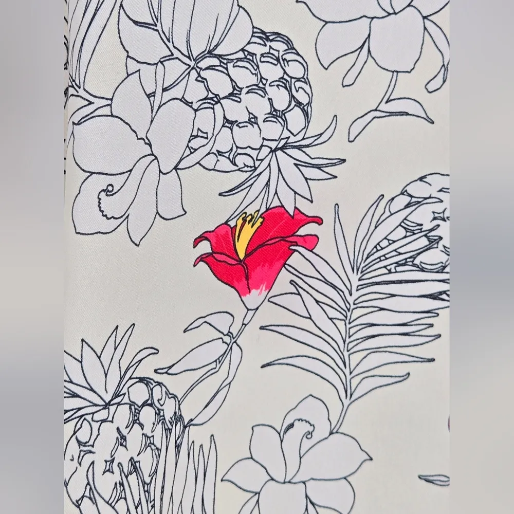 Zara Tropical Short Sleeve Hibiscus Floral Hawaiian Blouse size XL - Image 6