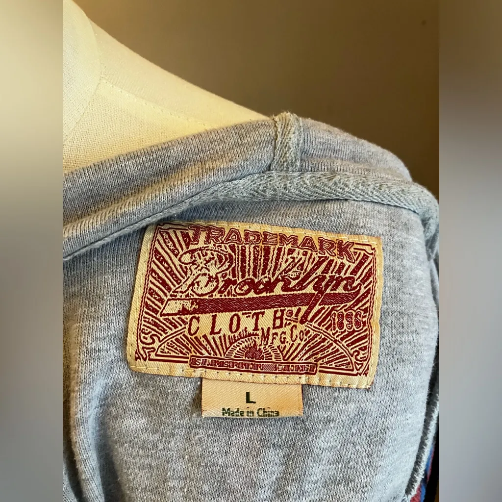 ⭐️ Brooklyn Cloth Baja Hoodie Striped Large - Image 4
