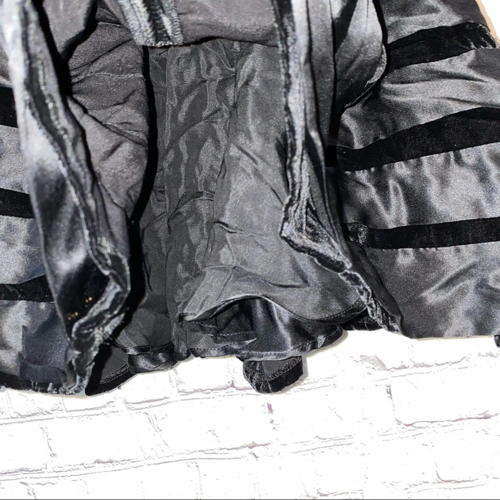 Carmen Marc Valvo Black Full Skirt Size 8 Satin Velvet Stripe A-Line Midi - Image 3