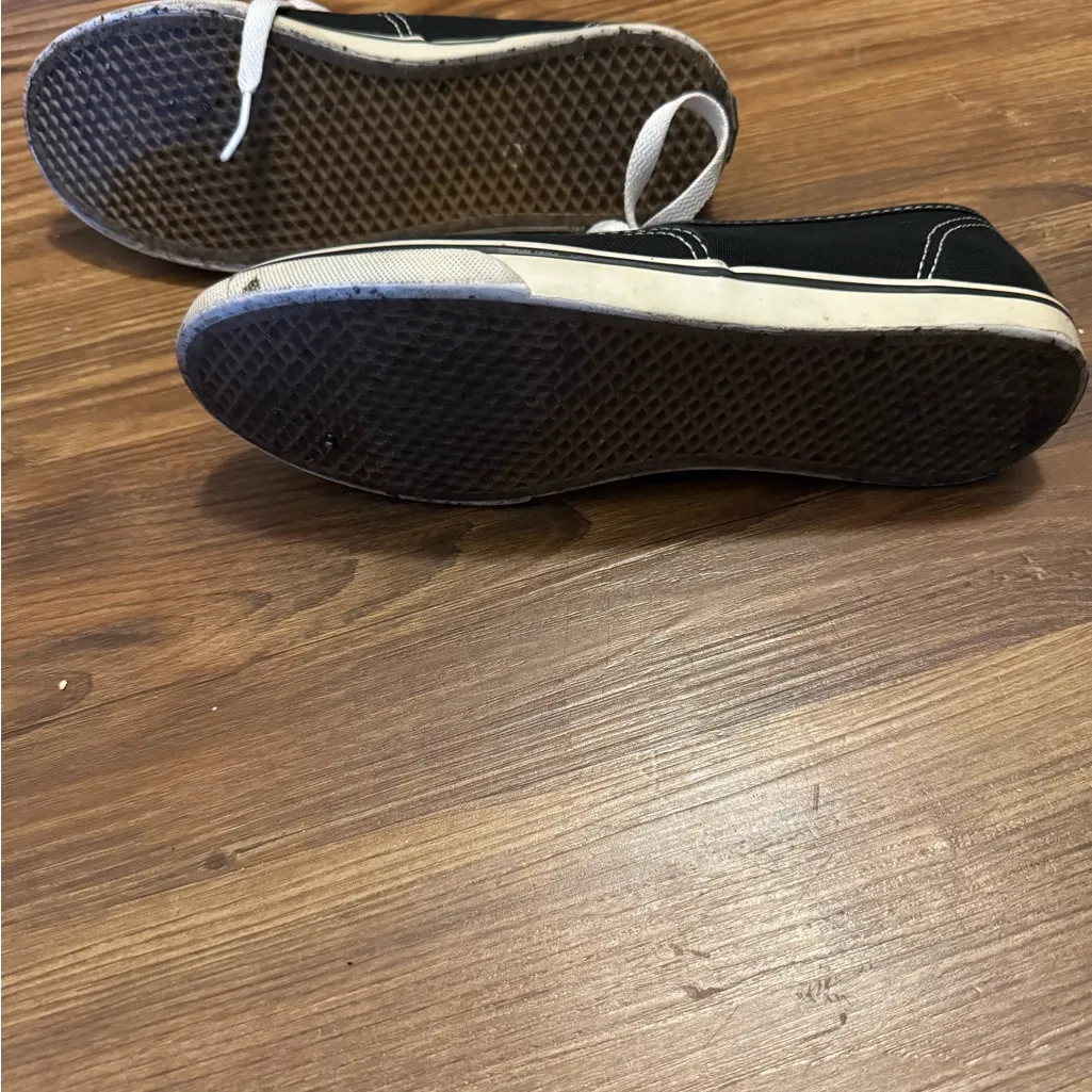 Vans Black and White Shoes - Image 3