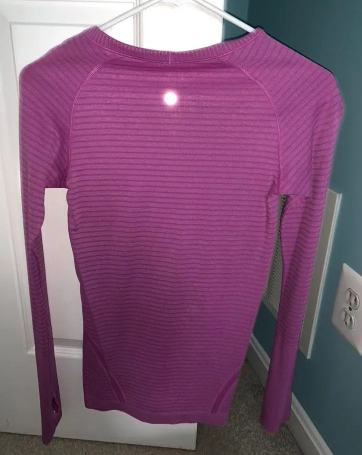 Lululemon Swiftly Tech Long Sleeve Crew - Image 2