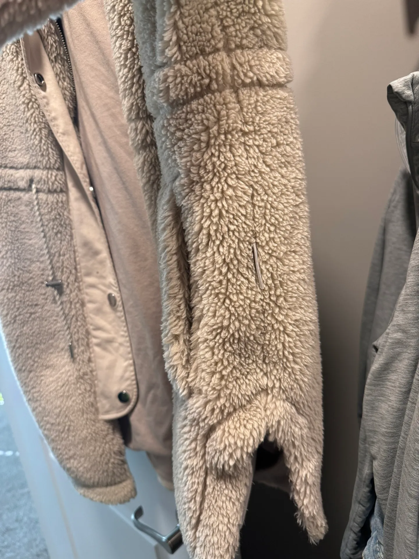 Varley Jamie Sherpa Coat - Image 3