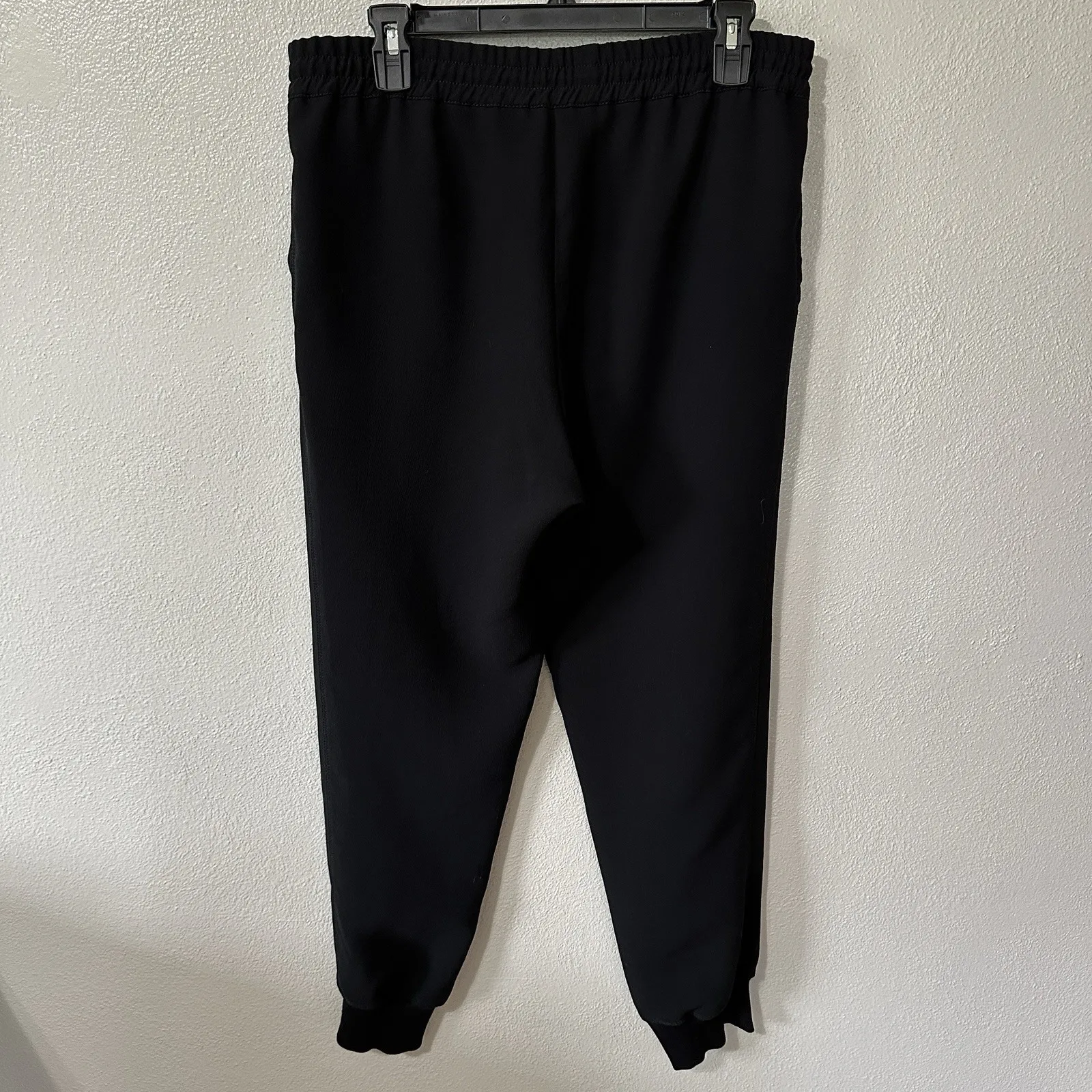 Aritzia  Wilfred Buffon Black Drawstring Crepe Joggers Trouser Pants‎ Size Medium - Image 3