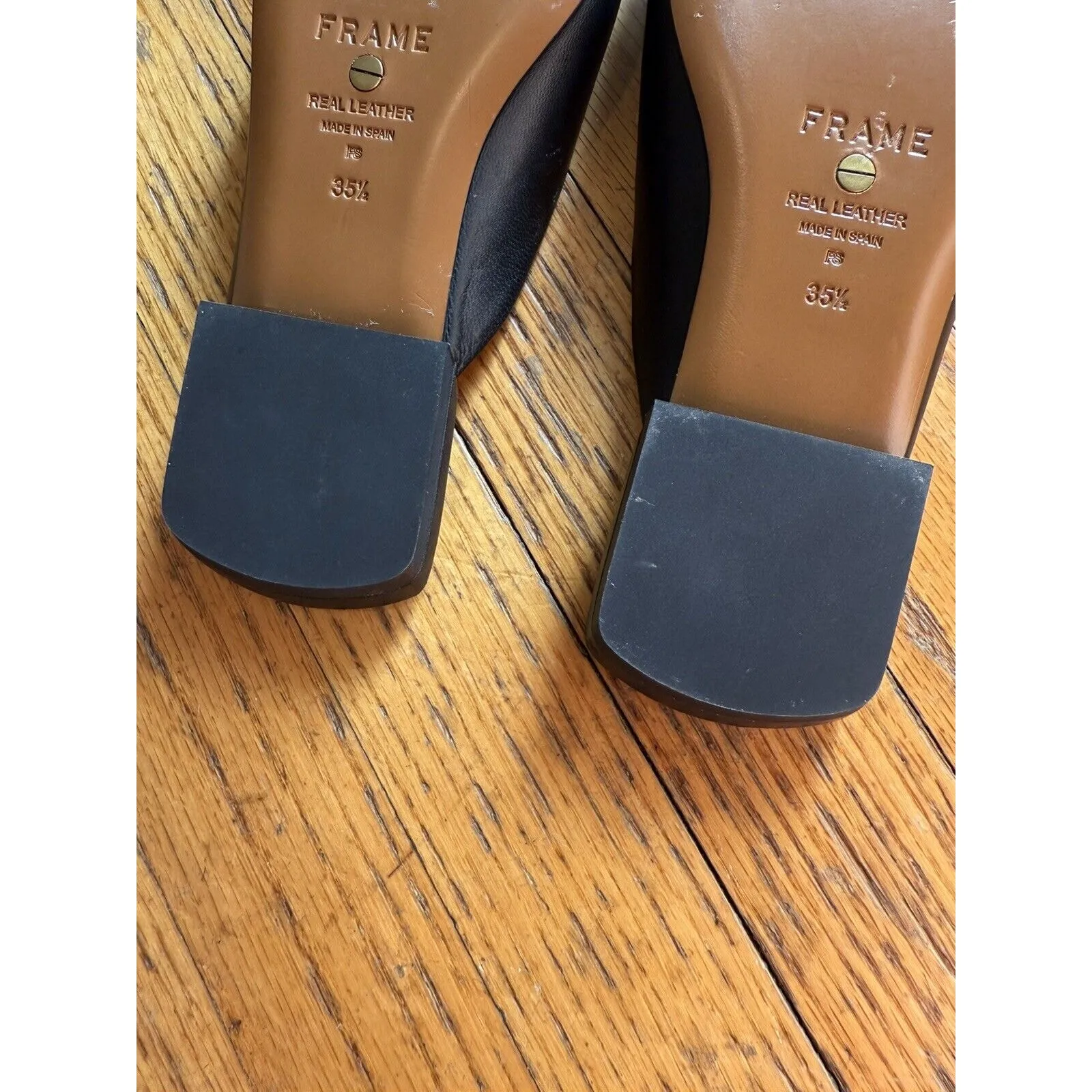 Frame EUC  $348 Black Noir Leather Le Town Mules *Size 35 1/2* - Image 10