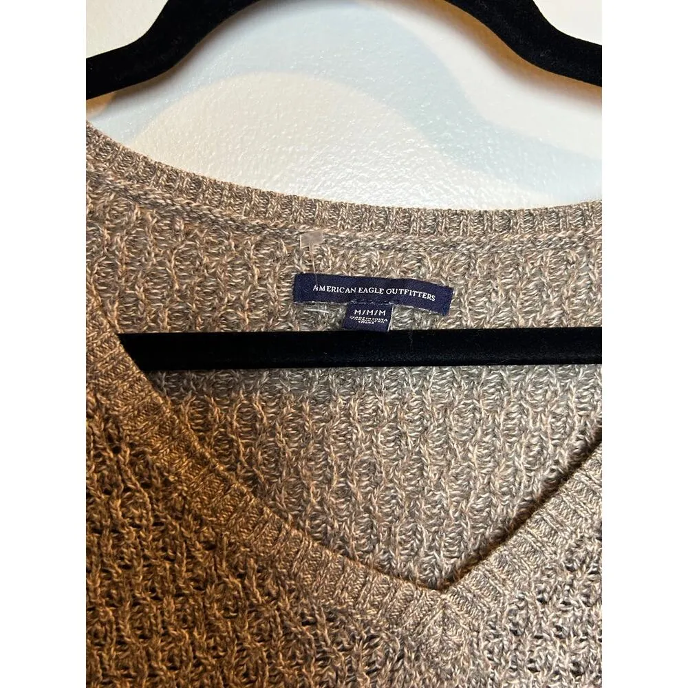 American Eagle Beige Tan Knit Women’s V Neck Sweater Size Medium - Image 2