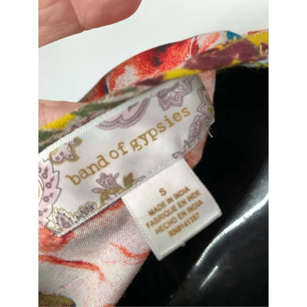 Band Of Gypsies Women's Floral V-Neck Crop Top Multicolor Size Small NWOT - Image 5