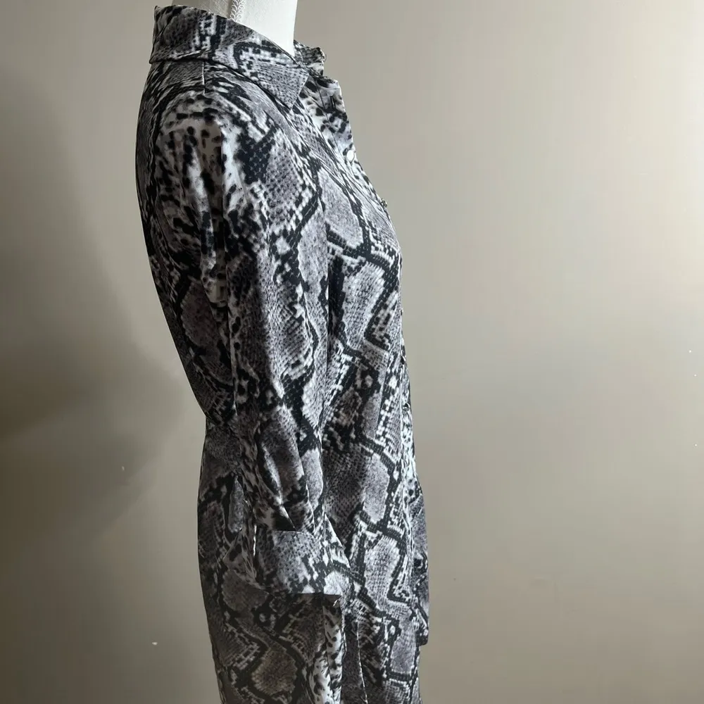 Parisian size 6 button front snake print dress - Image 12