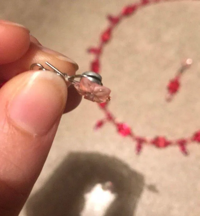 pink bead choker necklace magnetic earring set - Image 3