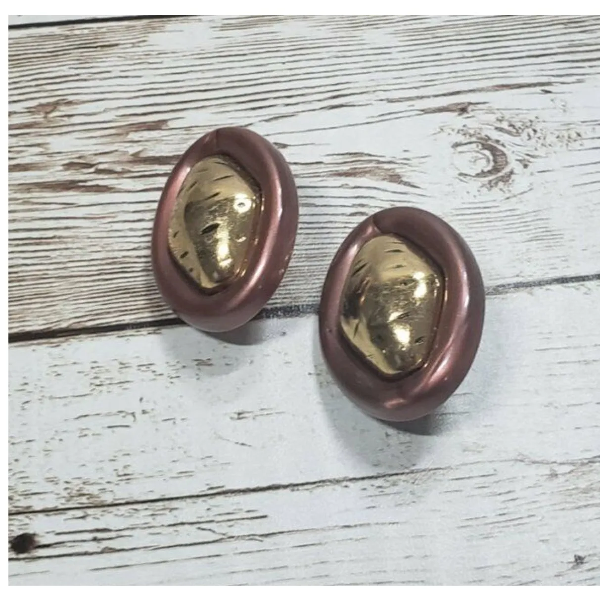 Vintage Clip On Earrings - Image 4