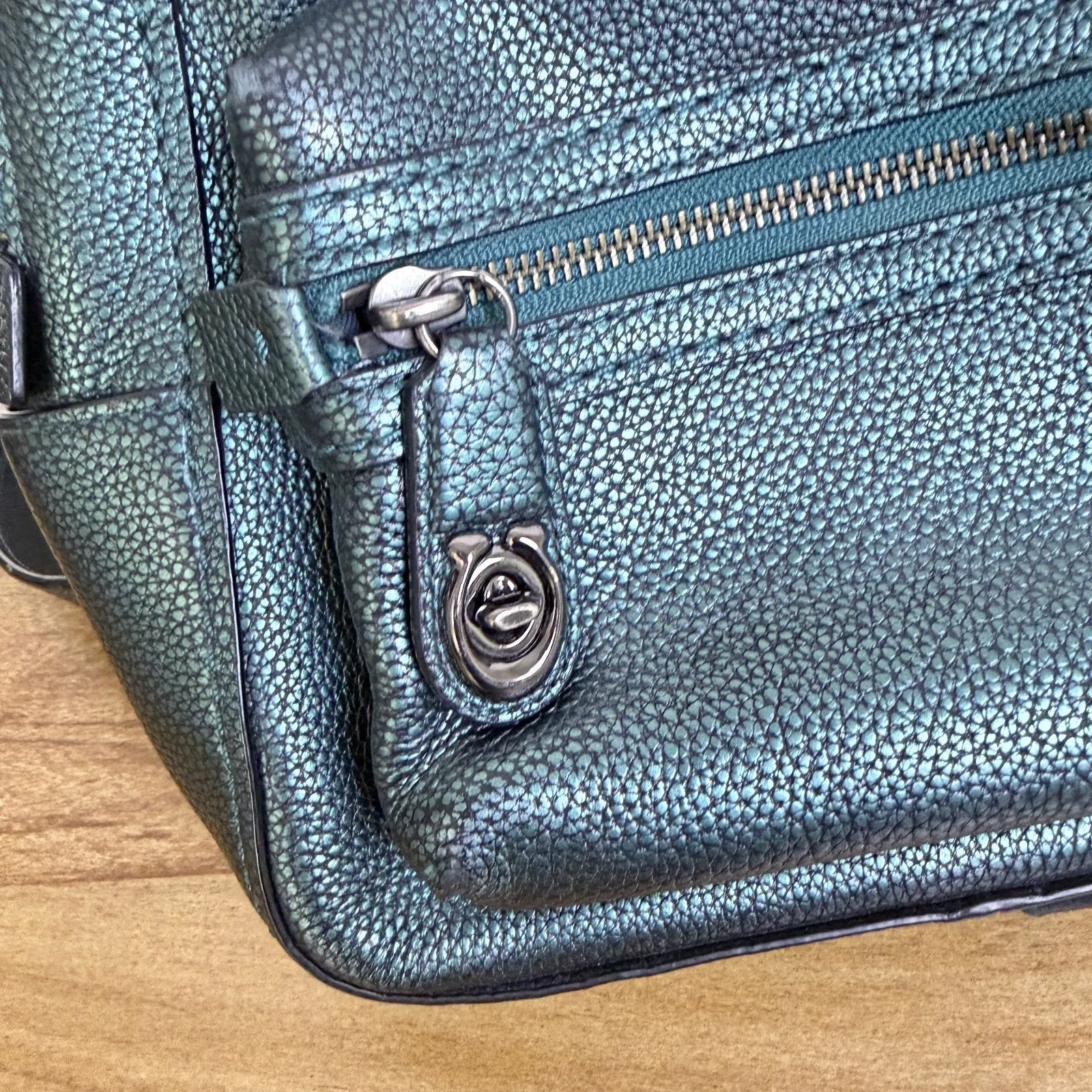 Coach Petite Campus Backpack 23 Green Metallic Polished Pebbled Leather Charm - Image 9