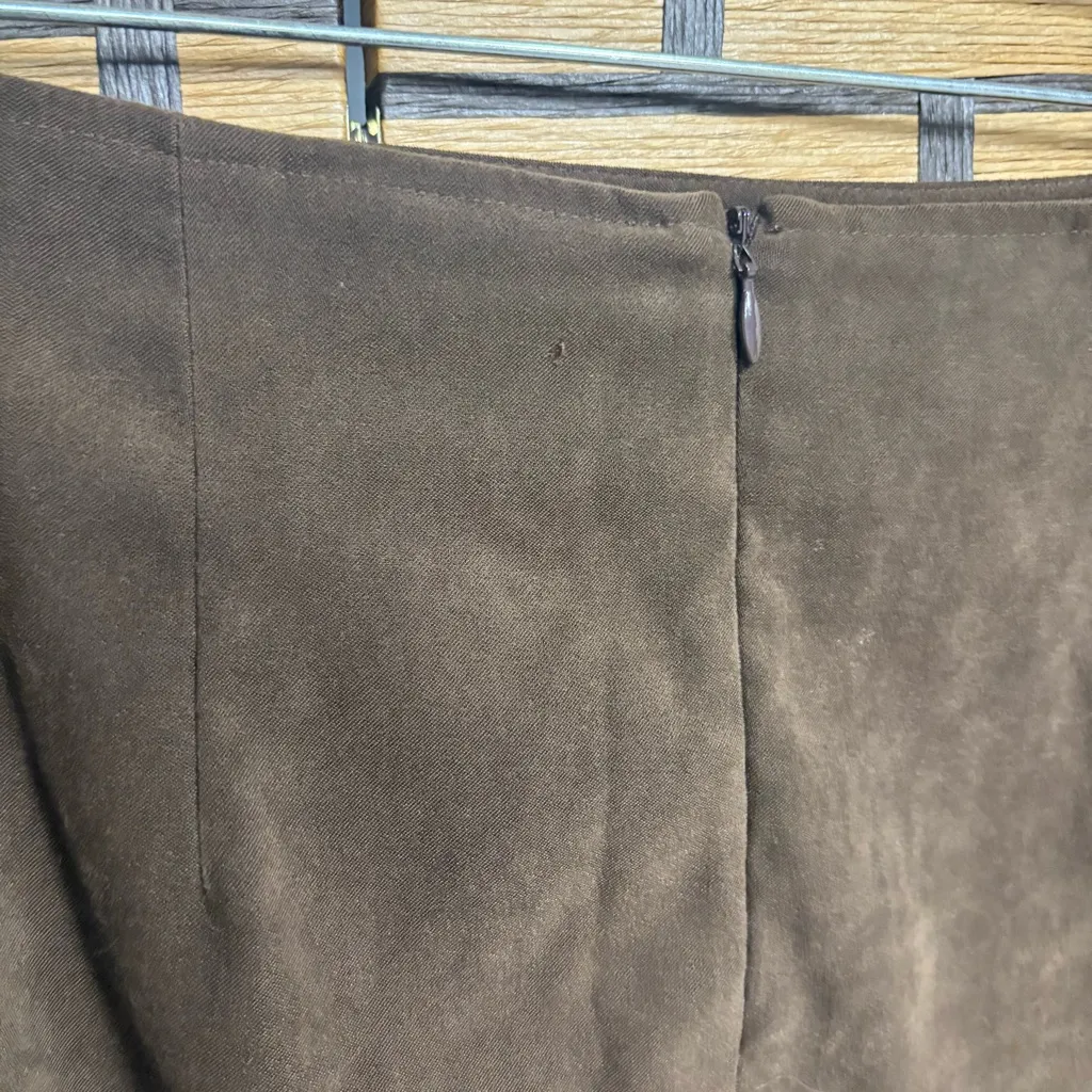 White Stag  Brown Suede Skirt Size 10 - Image 4