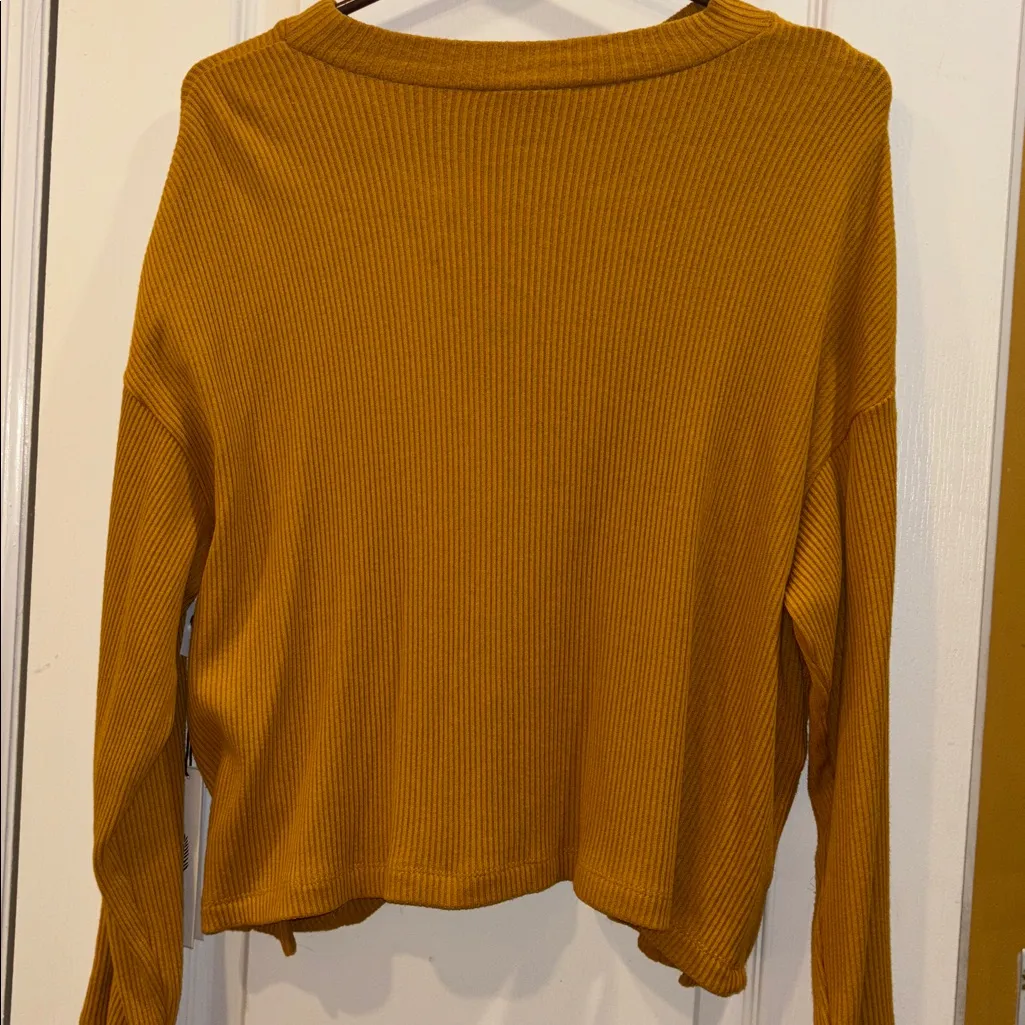 JUNE & HUDSON GOLD COLORED RIBBED KNIT LONG SLEEVE TOP 2 BUTTONS ON EACH SIDE Yellow Size XL - Image 9