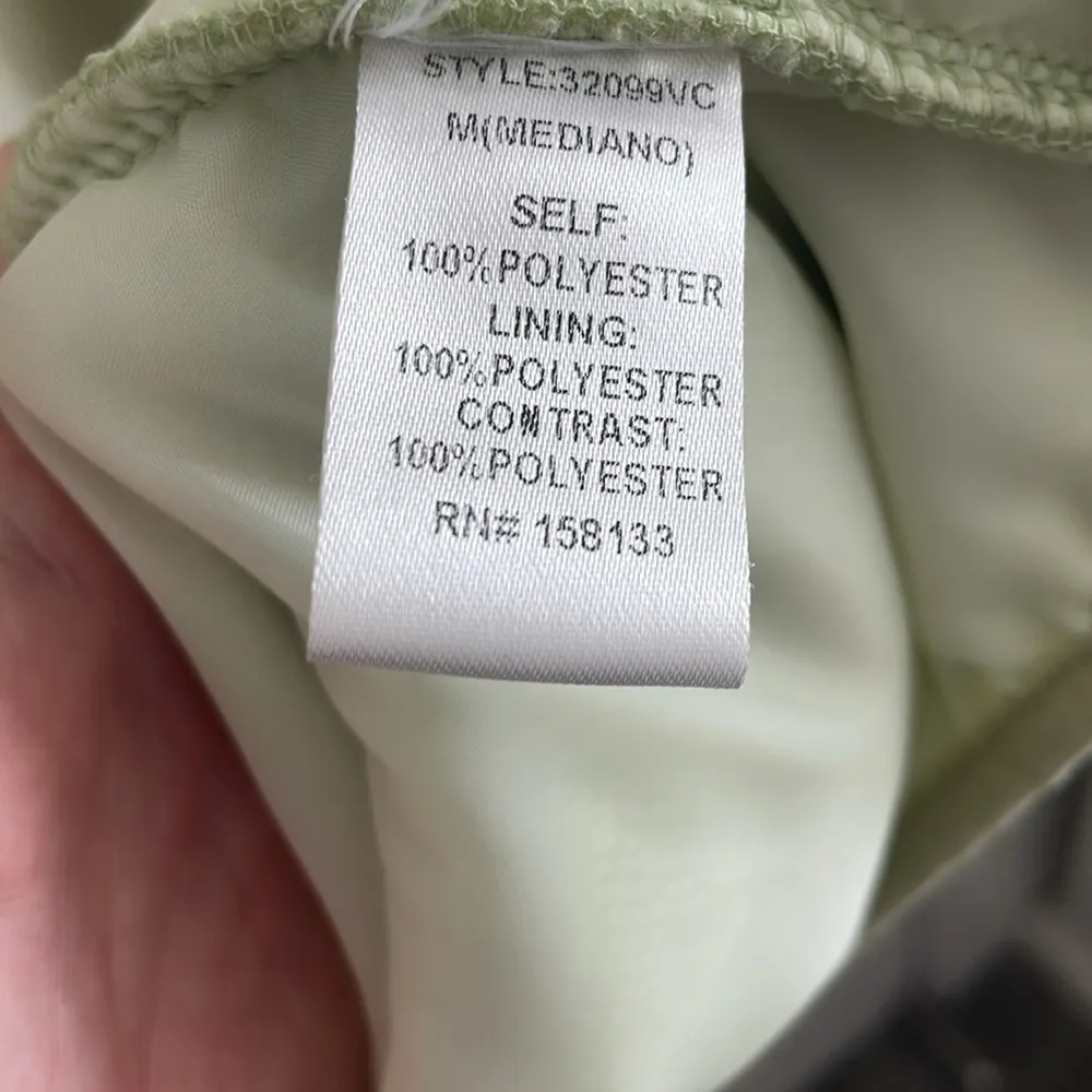 Staccato Women’s Neon Green Fuzzy Button Jacket w/ 3 Pockets - Size Medium - Image 5