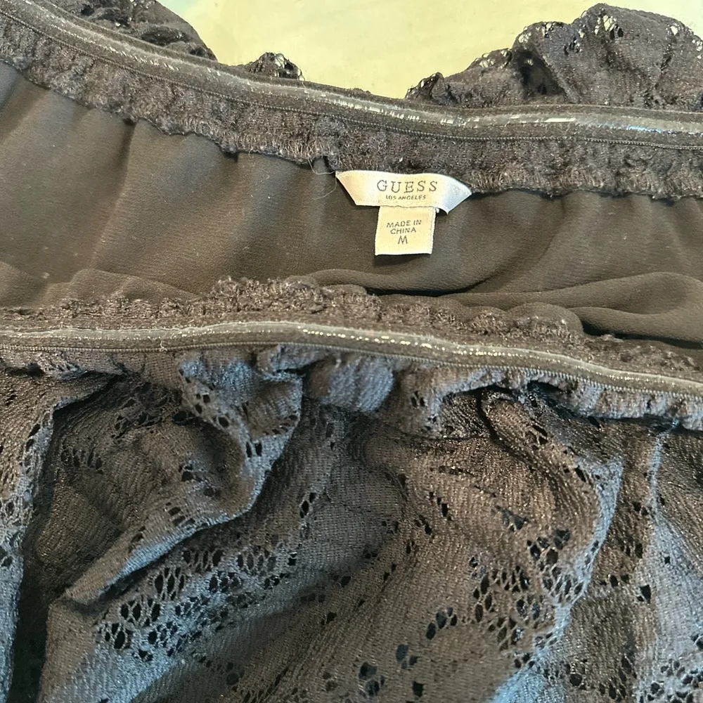 Womens Guess Sz: M Sasha Off-The-Shoulder Black Lace Lined Blouse. Grip elastic. - Image 11