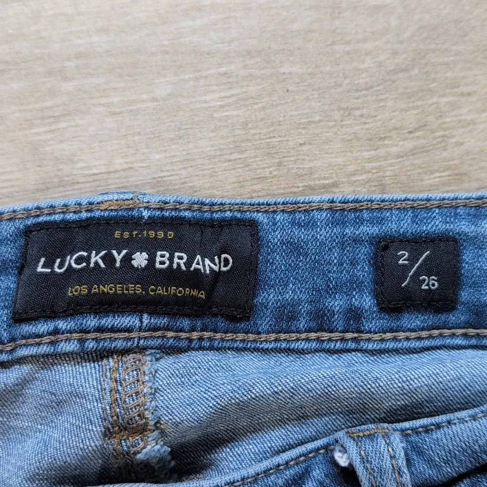 Lucky Brand Lolita Crop Jeans 2/26 | Lucky Brand Loghtwash Cropped Jeans - Image 3