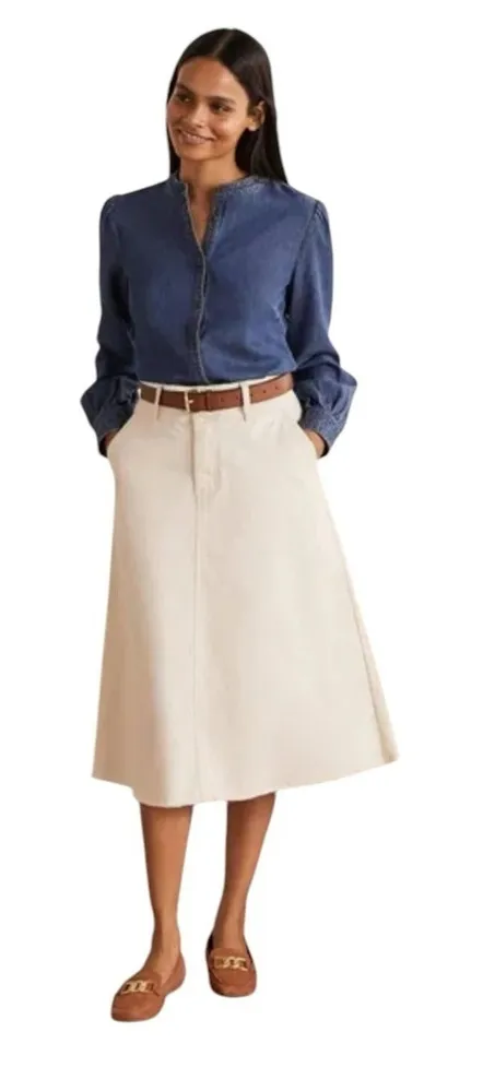 Elegant White Women's Skirt Size 2 - Image 2