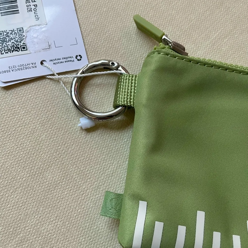 Clippable Card Pouch - Edamame Green - Image 11