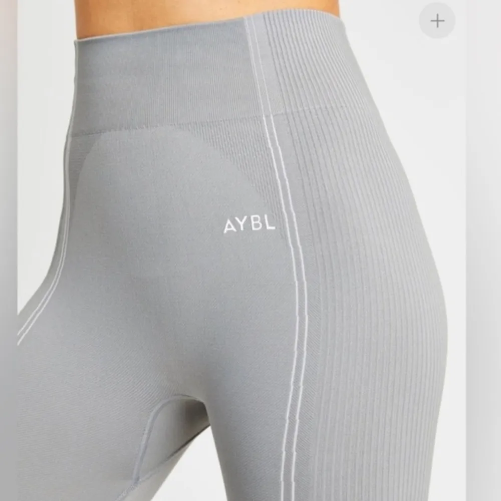 ABYL Reflex Seamless Gray Leggings Size Medium - Image 4