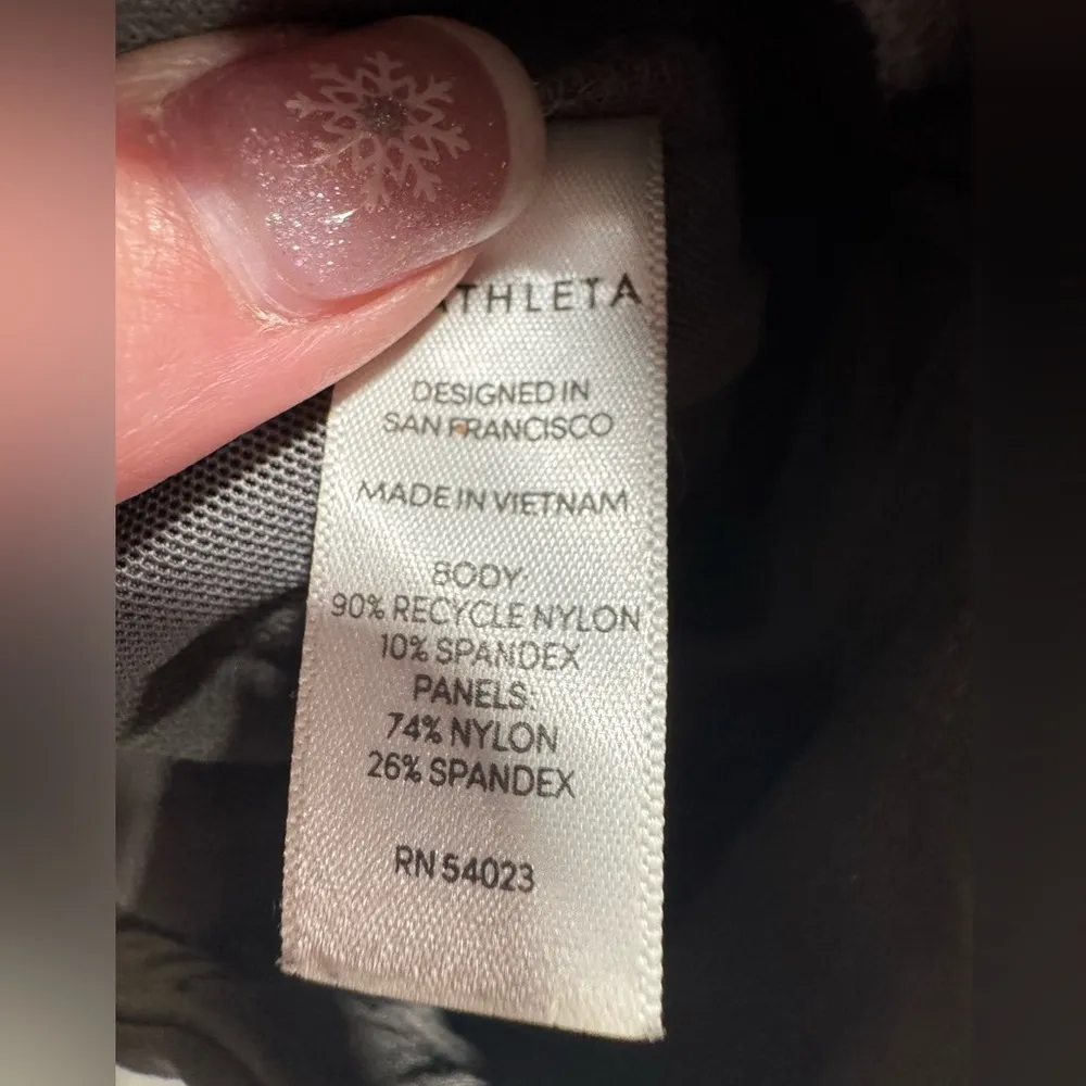 Athleta Headlands Hybrid Tight in
Flagstone Grey - Image 6