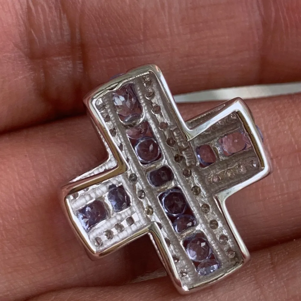 10k White Gold Tanzanite/Diamond Pendant - Image 2