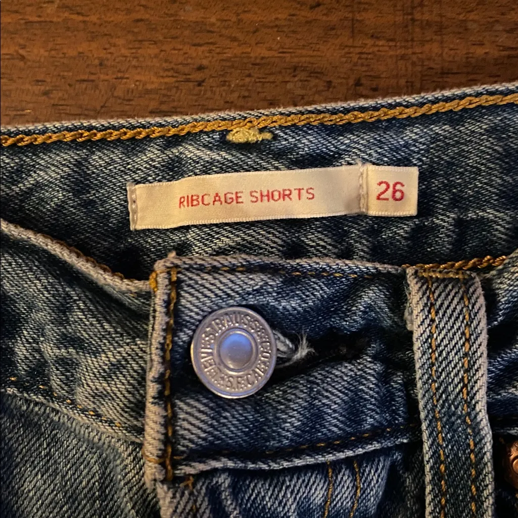 Levi’s Premium Iconic Buttonfly Ribcage Shorts - Image 5