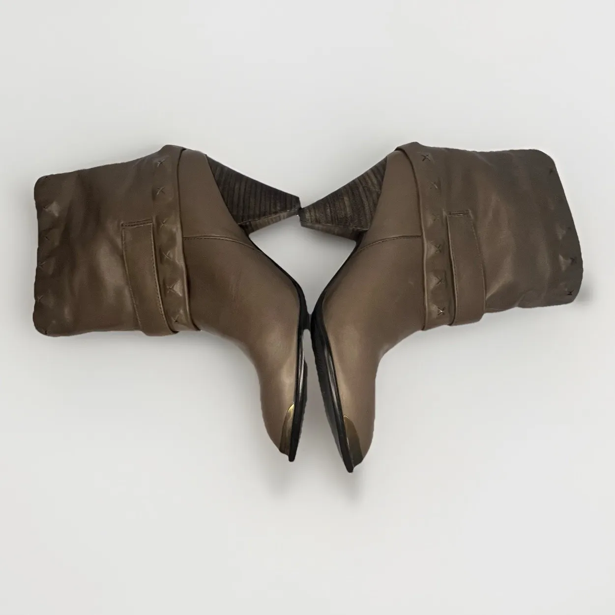 B. Makowsky BFLIZA Leather Ankle Boots 7.5M Brown Cone Heel Buckle Pointed Shoes Size 7.5 - Image 5