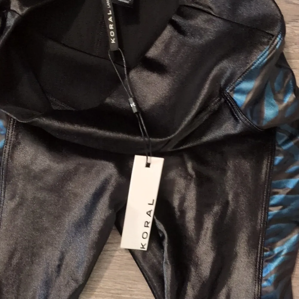 Koral Breaker High Rise Zebra Foil Legging - Black/Lapis Blue Zebra Size Large - Image 6