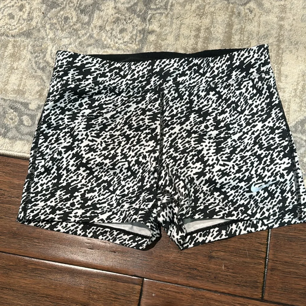 Nike Dri-Fit 3” Pronto Running Shorts - Image 3