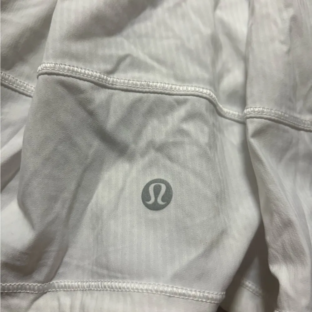 Lululemon—- This is still available! - Image 3