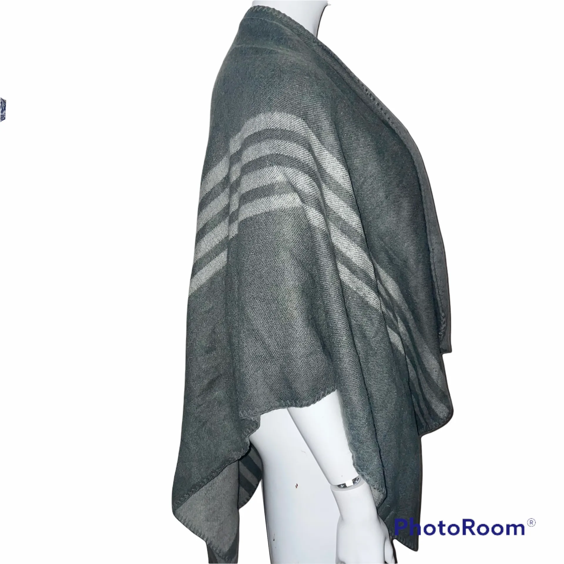Cozy Reversible Blanket Poncho - Image 6
